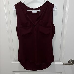 Women's Sleeveless Burgundy Top